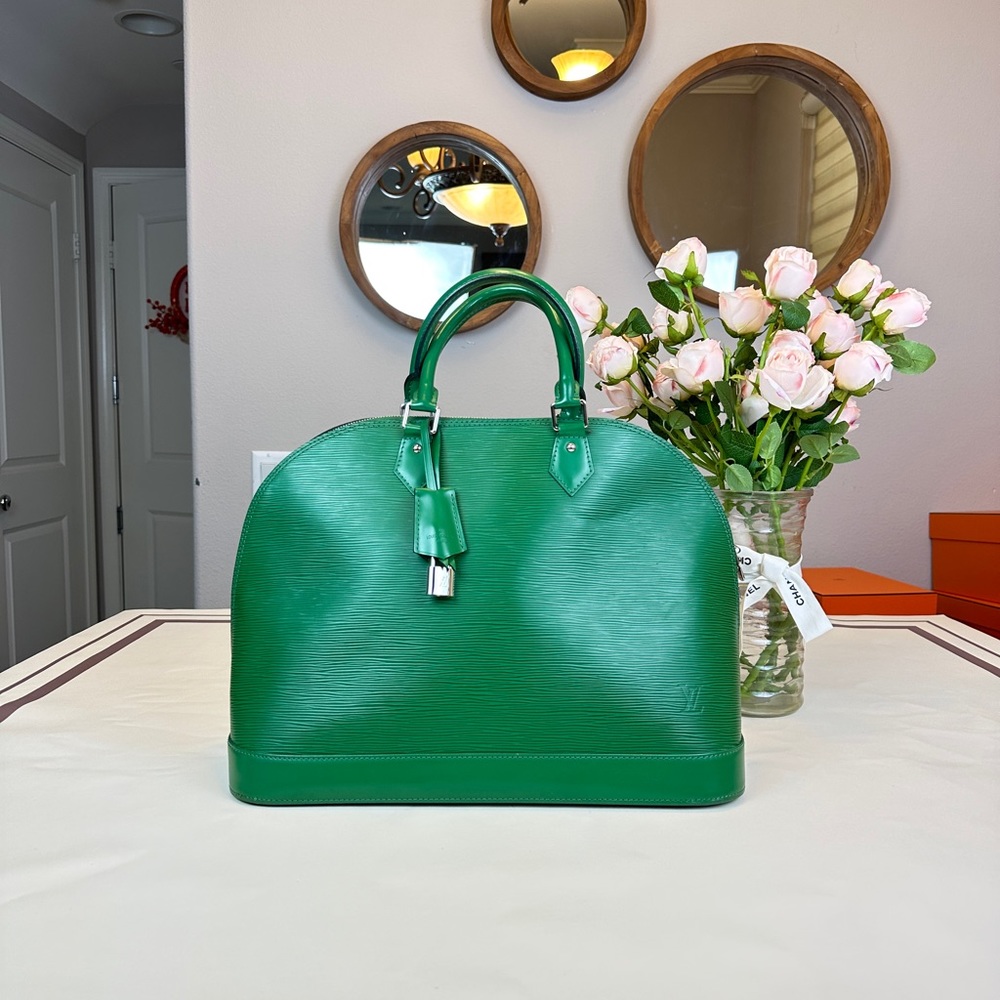 Louis Vuitton Green Epi Leather Alma GM Satchel Handbag